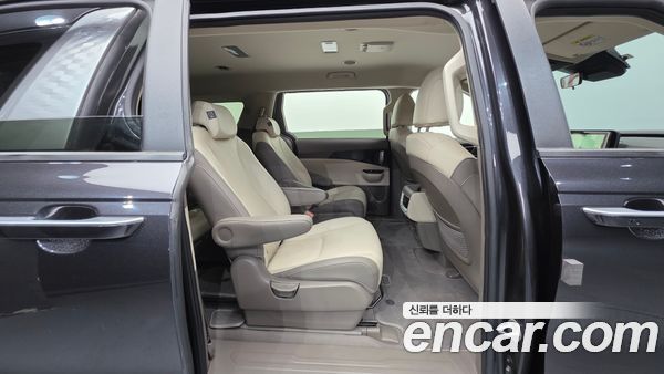 Kia Carnival 2022, фото 18