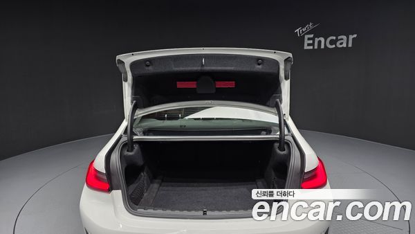 BMW 3 Series 2020, фото 20