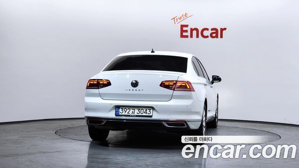 Volkswagen Passat 2021, фото 4