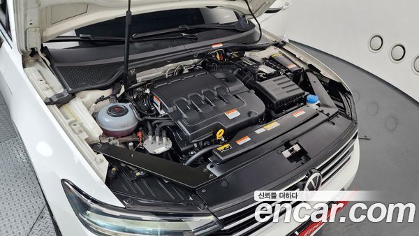 Volkswagen Passat 2021, фото 6