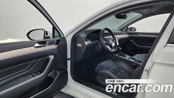Volkswagen Passat 2021, фото 10