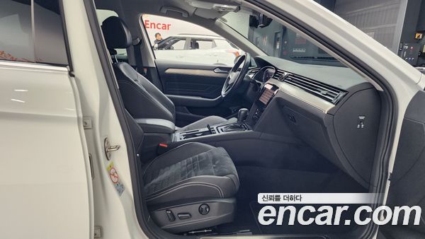 Volkswagen Passat 2021, фото 11