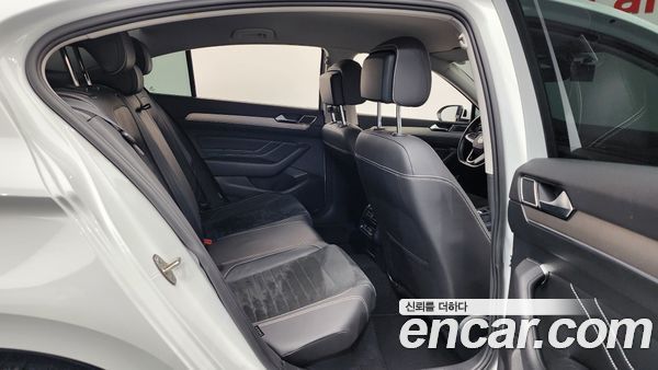 Volkswagen Passat 2021, фото 12