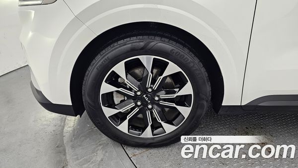 Kia Carnival 2022, фото 5