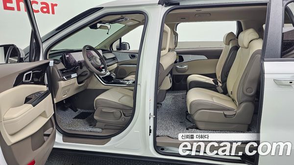 Kia Carnival 2022, фото 18