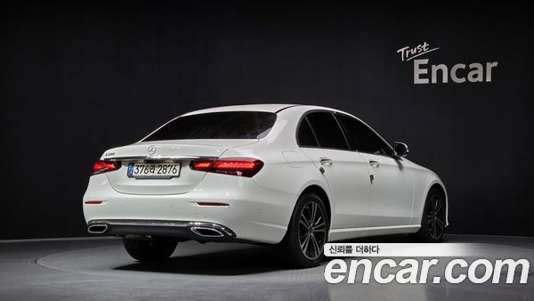 Mercedes-Benz E-Class 2021, фото 2