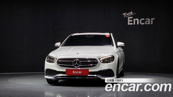 Mercedes-Benz E-Class 2021, фото 3