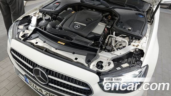 Mercedes-Benz E-Class 2021, фото 6
