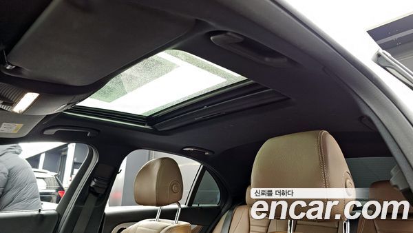 Mercedes-Benz E-Class 2021, фото 17