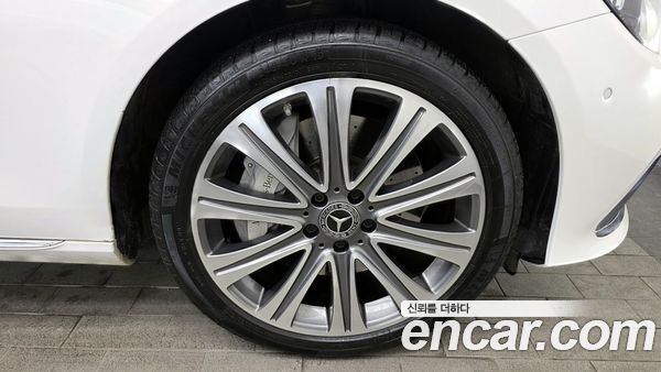 Mercedes-Benz E-Class 2021, фото 5