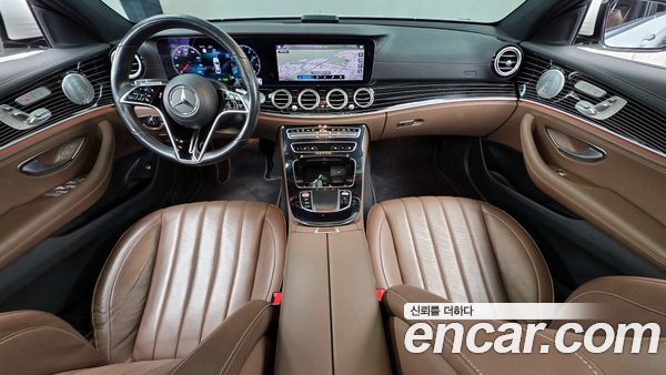 Mercedes-Benz E-Class 2021, фото 7