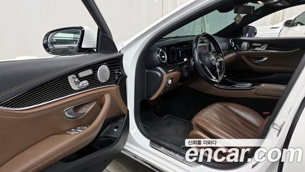 Mercedes-Benz E-Class 2021, фото 10