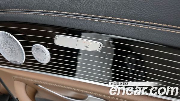 Mercedes-Benz E-Class 2021, фото 18