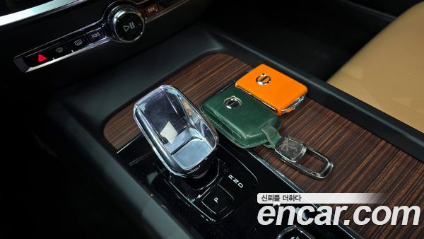 Volvo V60 2023, фото 9