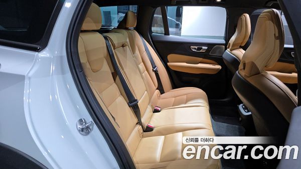 Volvo V60 2023, фото 12