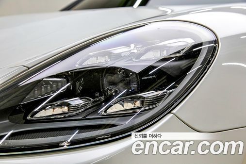 Porsche Panamera 2022, фото 5