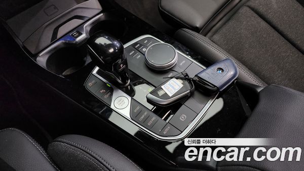 BMW 1 Series 2023, фото 9