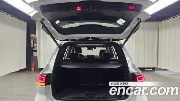 Mercedes-Benz GLB 2020, фото 20