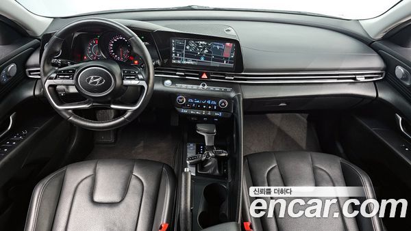 Hyundai Elantra 2023, фото 7