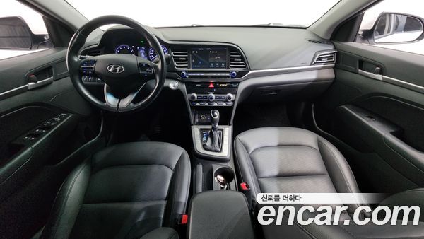 Hyundai Elantra 2020, фото 7