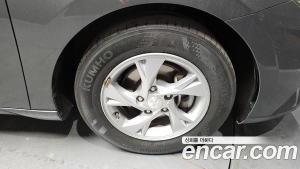 Hyundai Elantra 2021, фото 5
