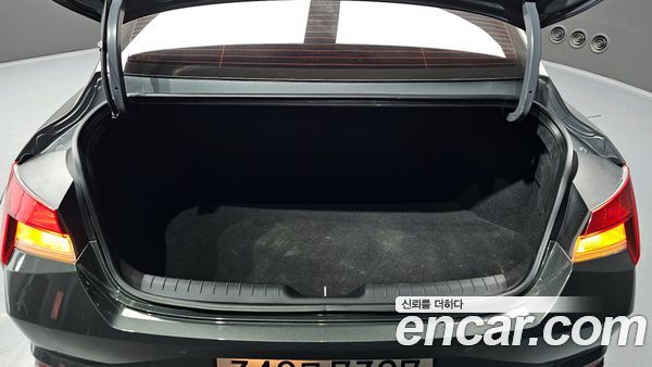 Hyundai Elantra 2021, фото 20