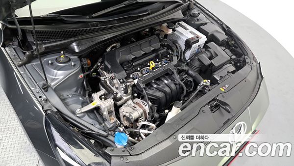 Hyundai Elantra 2021, фото 6