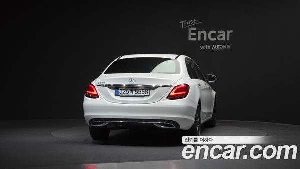 Mercedes-Benz C-Class 2020, фото 4