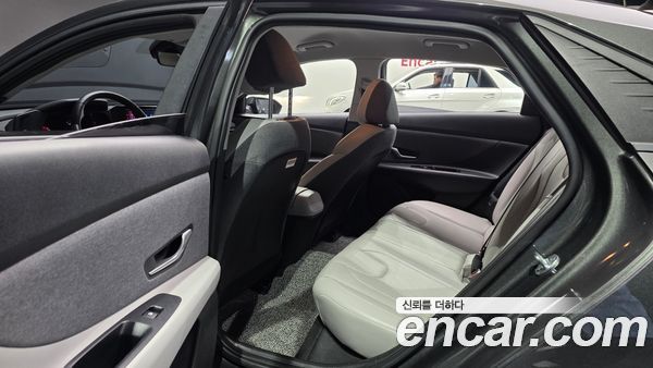 Hyundai Elantra 2021, фото 12