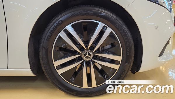 Mercedes-Benz A-Class 2021, фото 5