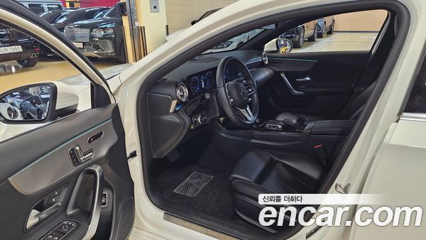 Mercedes-Benz A-Class 2021, фото 10