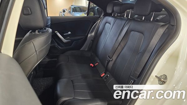 Mercedes-Benz A-Class 2021, фото 12