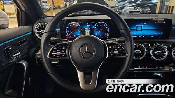 Mercedes-Benz A-Class 2021, фото 15