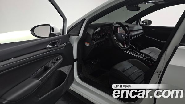 Volkswagen Golf 2023, фото 10