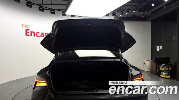 Hyundai Elantra 2022, фото 20