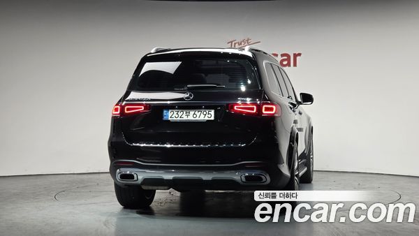 Mercedes-Benz GLS 2023, фото 3