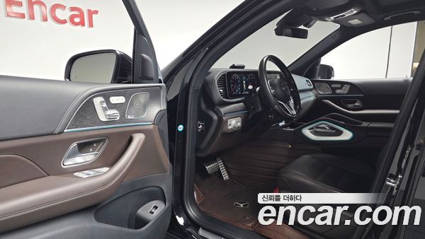 Mercedes-Benz GLS 2023, фото 10