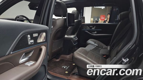 Mercedes-Benz GLS 2023, фото 11