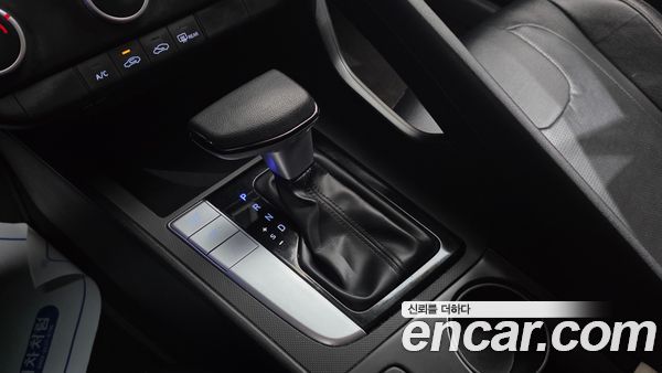 Hyundai Elantra 2022, фото 9