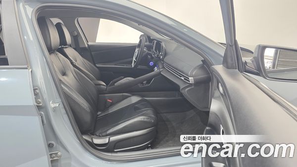Hyundai Elantra 2022, фото 10