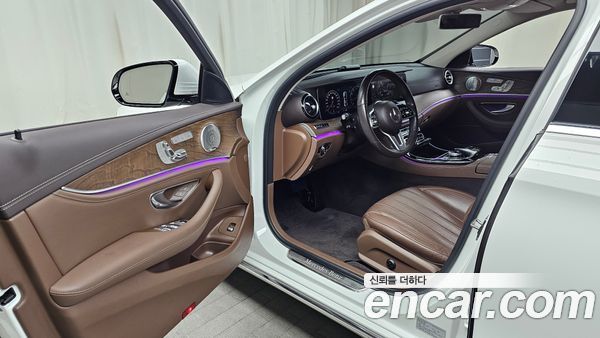 Mercedes-Benz E-Class 2020, фото 10