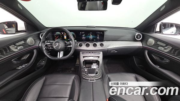 Mercedes-Benz E-Class 2021, фото 7