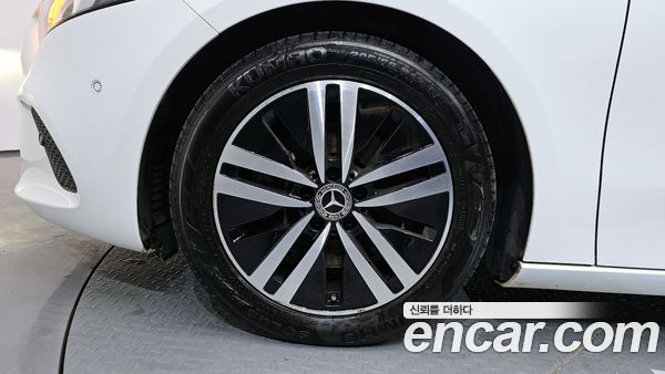 Mercedes-Benz A-Class 2023, фото 5