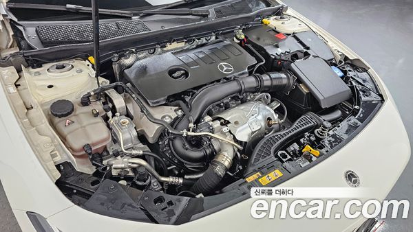 Mercedes-Benz A-Class 2023, фото 6