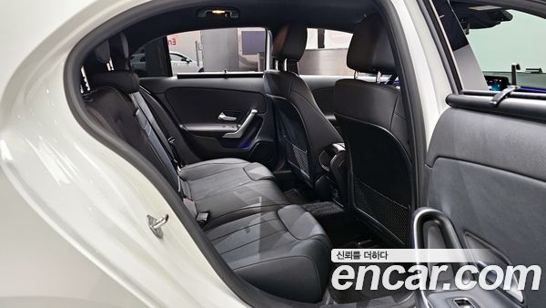 Mercedes-Benz A-Class 2023, фото 12