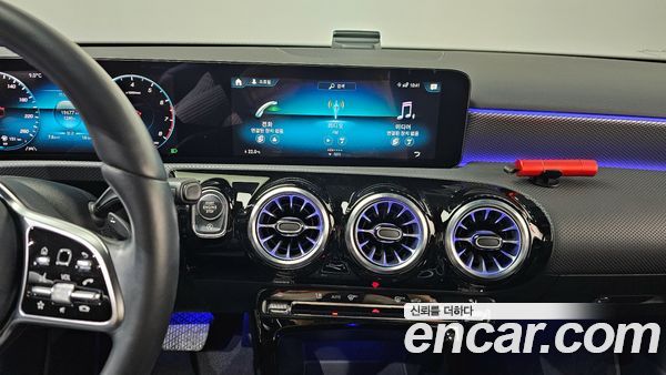 Mercedes-Benz A-Class 2023, фото 14
