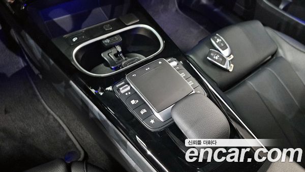 Mercedes-Benz A-Class 2023, фото 18