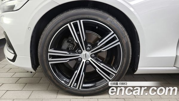 Volvo S60 2021, фото 5