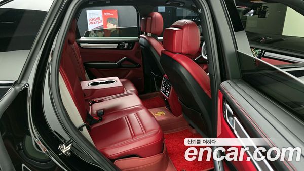 Porsche Cayenne 2023, фото 29