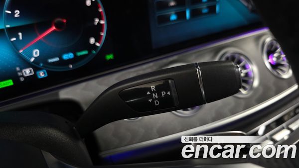 Mercedes-Benz CLS 2023, фото 12
